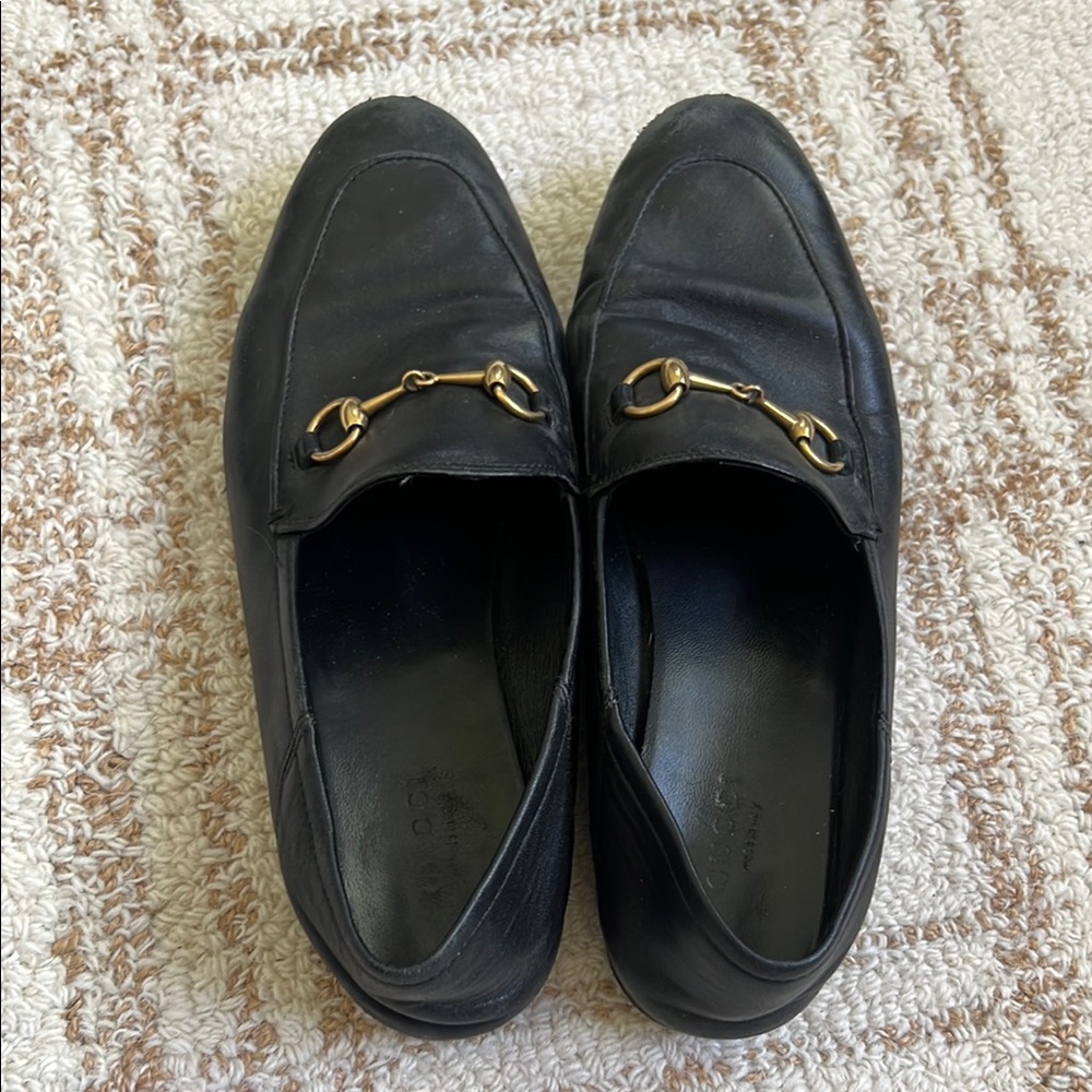 Gucci Black and Gold Loafers with Iconic Horsebit - Picture 2 of 3